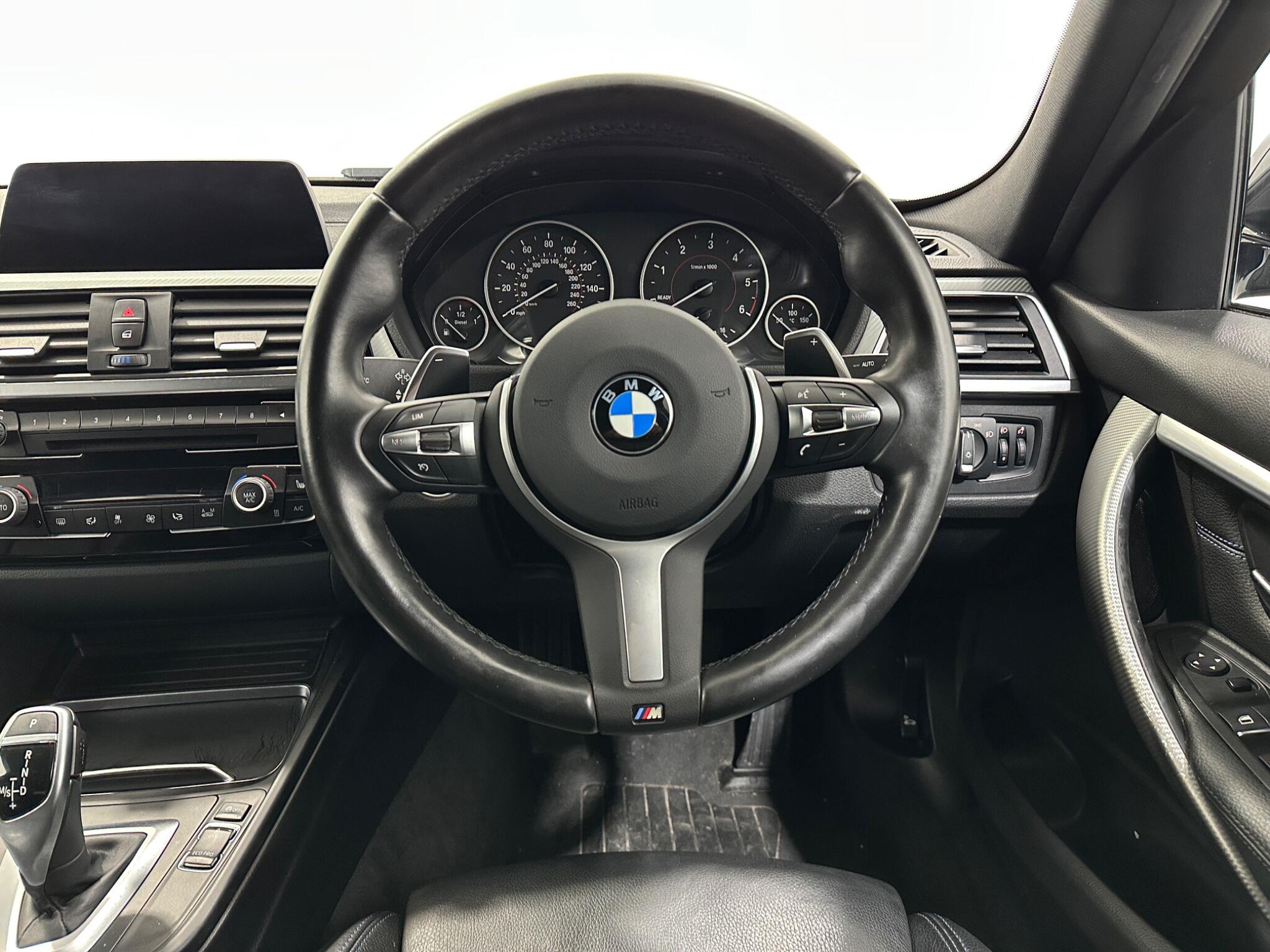 BMW 3 Series view 13