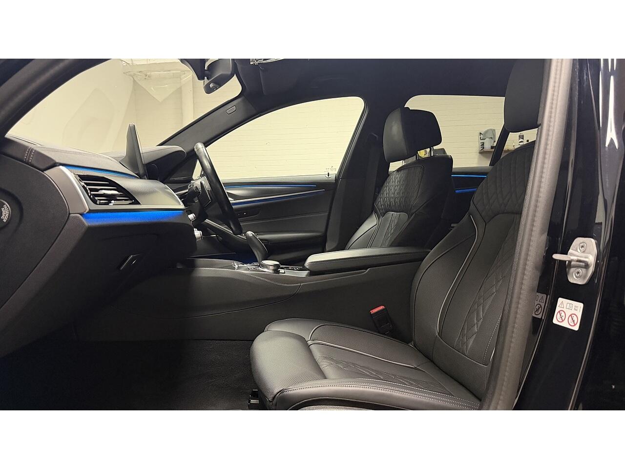 BMW 5 Series view 27