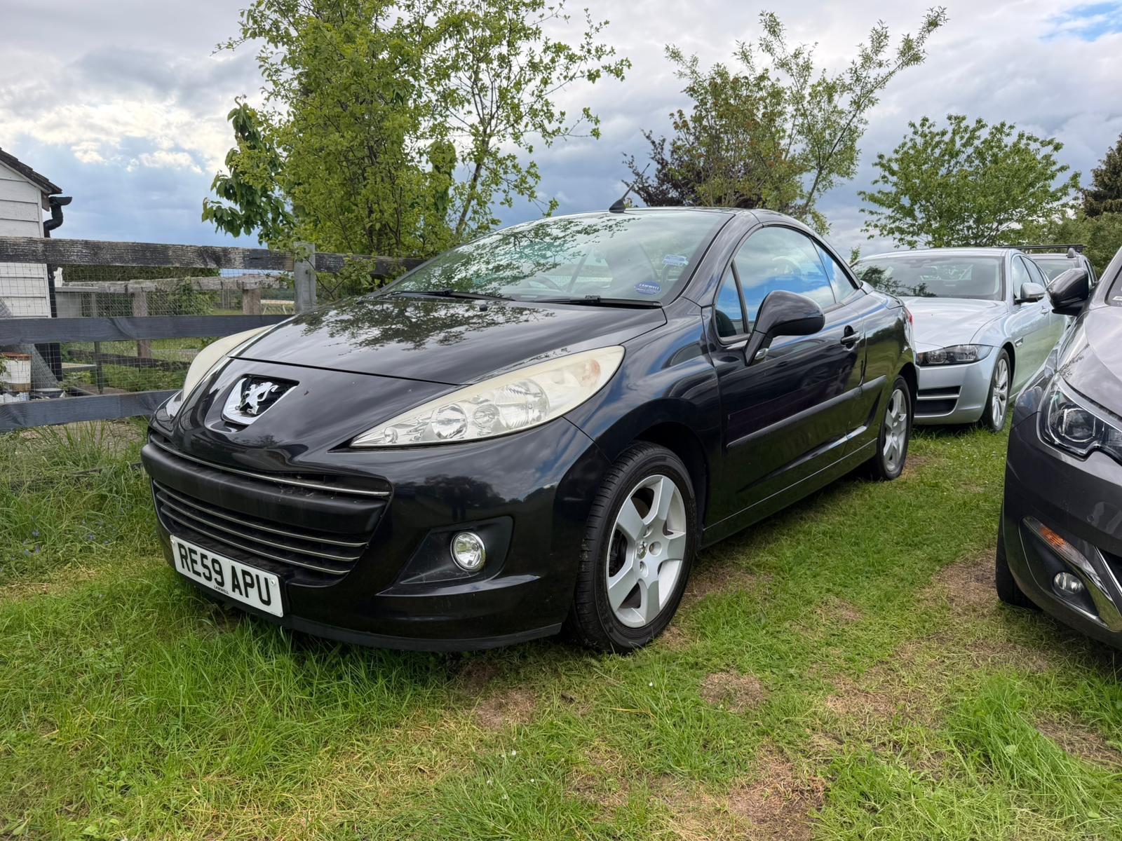 Peugeot 207 CC main image