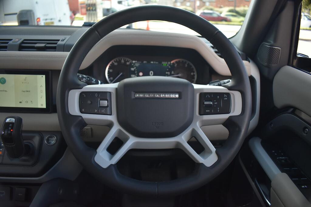 Land Rover Defender view 61