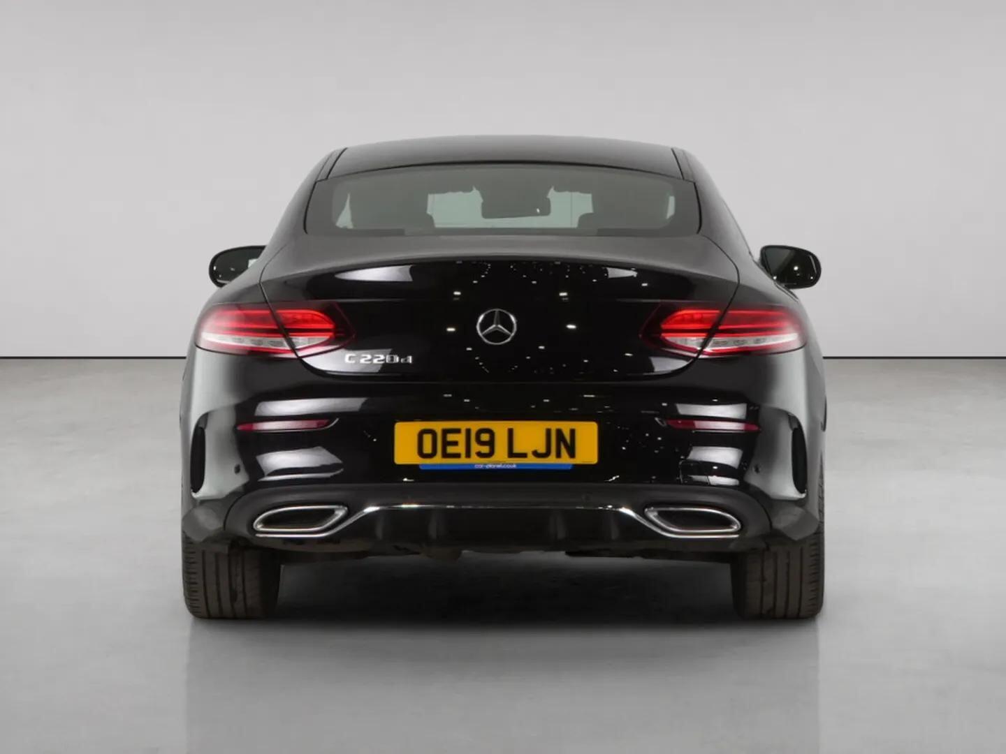 Mercedes-Benz C-Class view 7