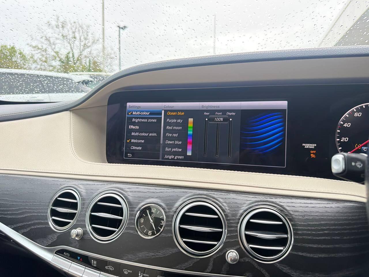 Mercedes-Benz S-Class view 54