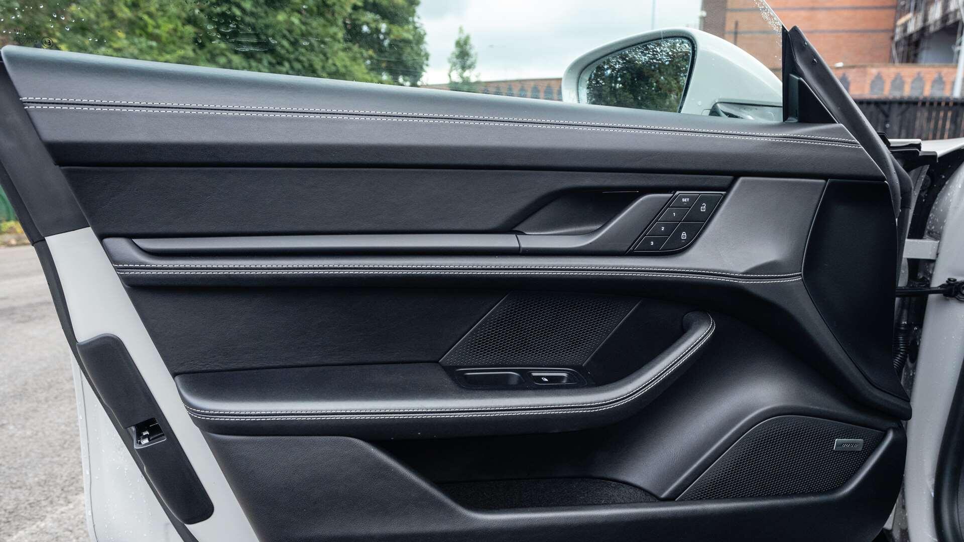 Porsche Taycan view 30