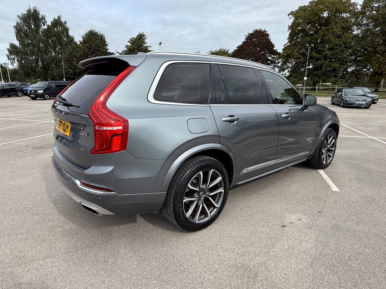 Volvo XC90 view 49