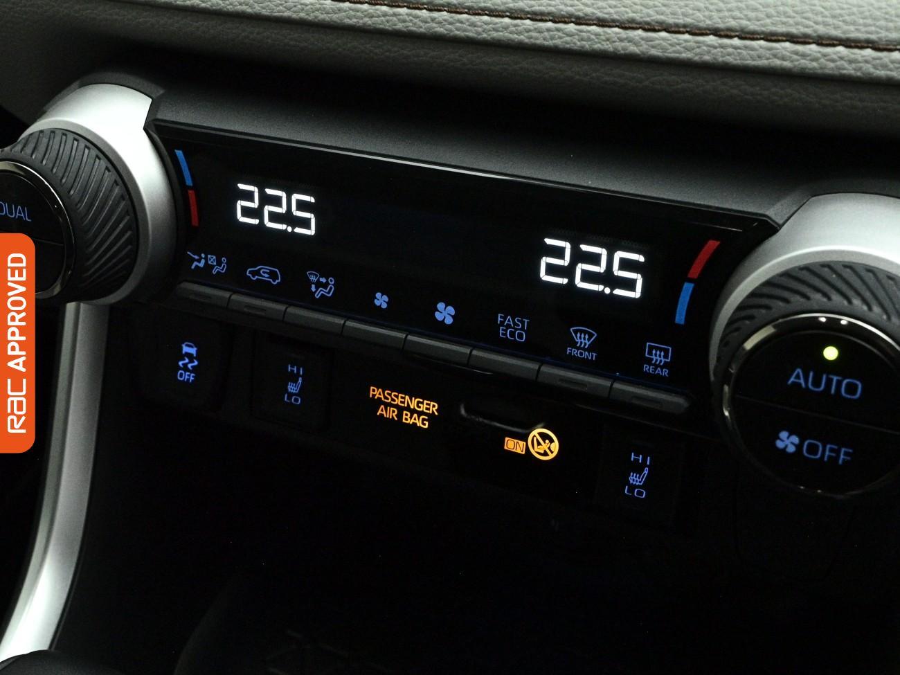 Toyota Rav4 view 15