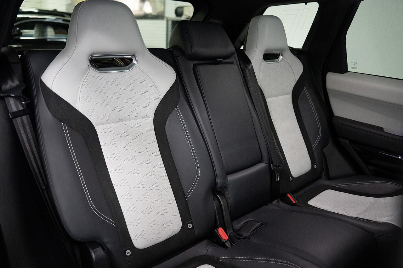 Land Rover Range Rover Sport view 27