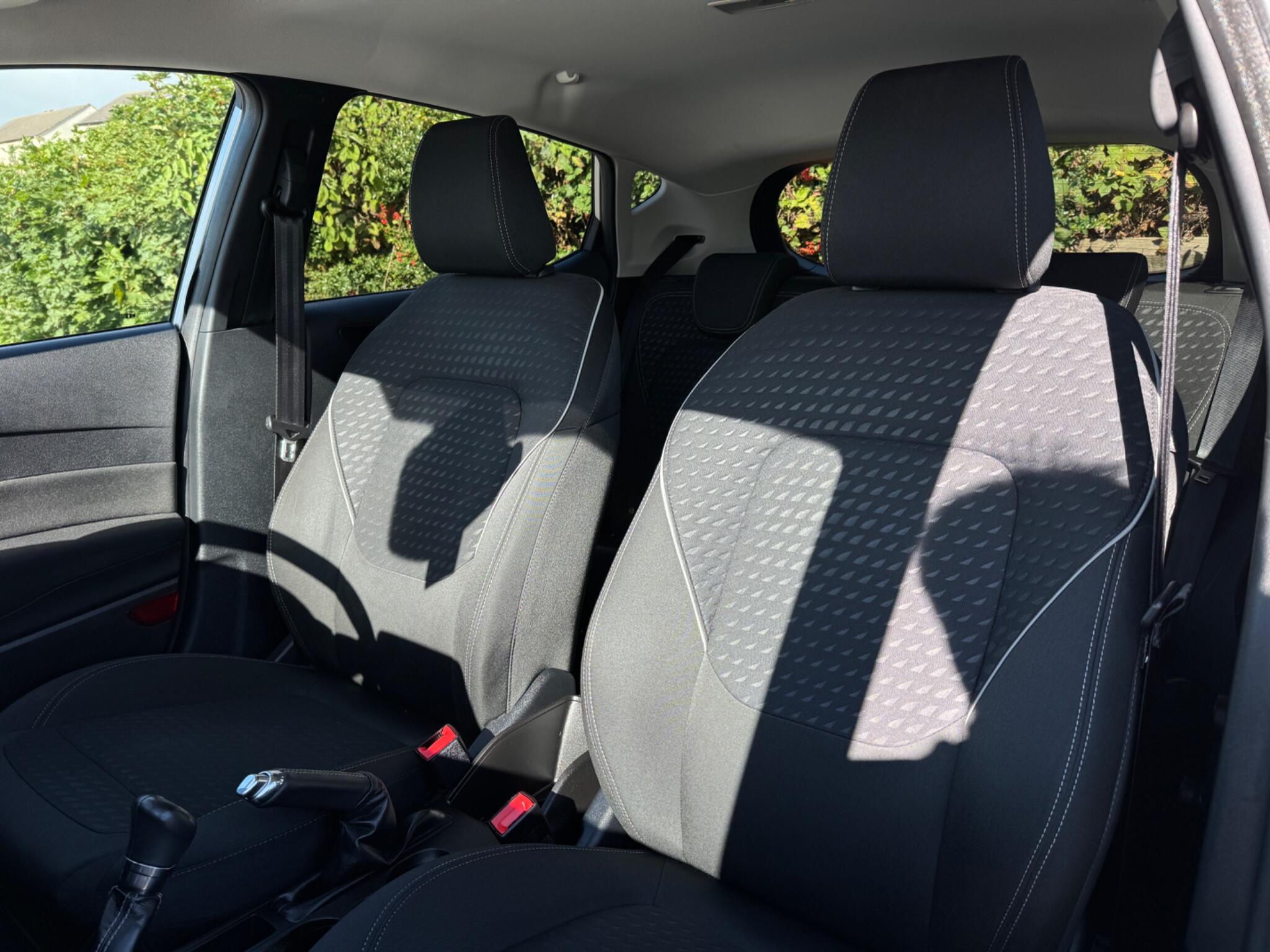Ford Fiesta view 25
