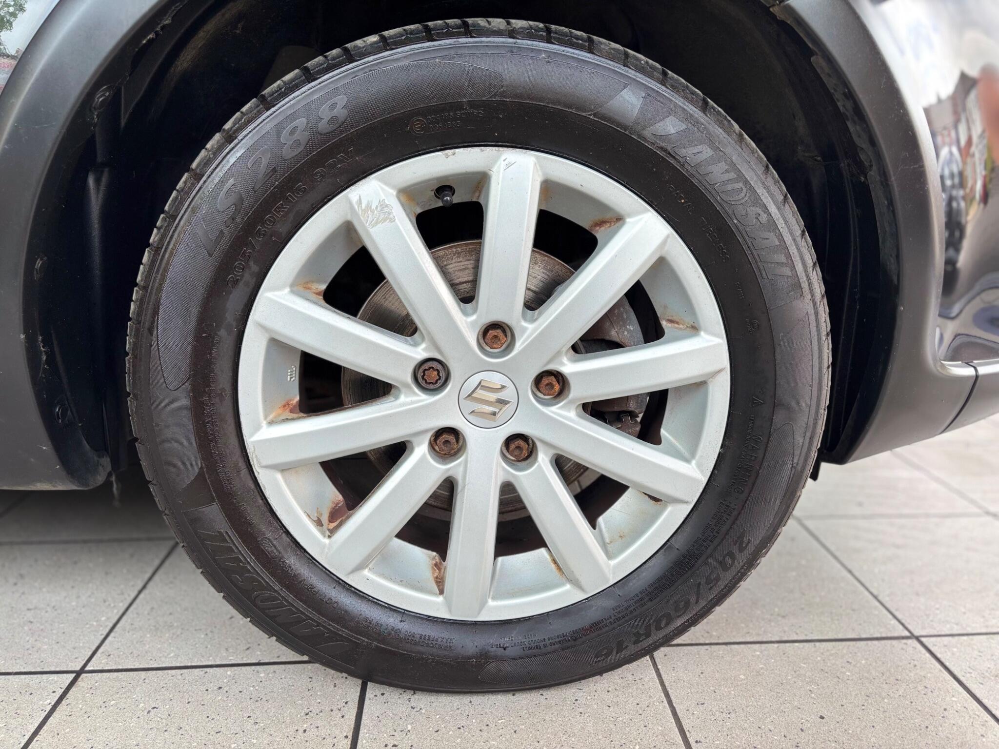 Suzuki SX4 view 16