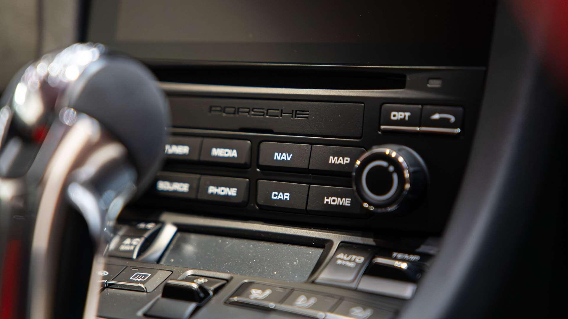 Porsche 911 view 23