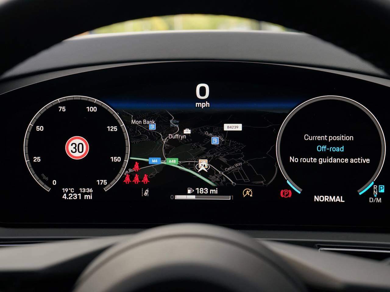 Porsche Cayenne view 13