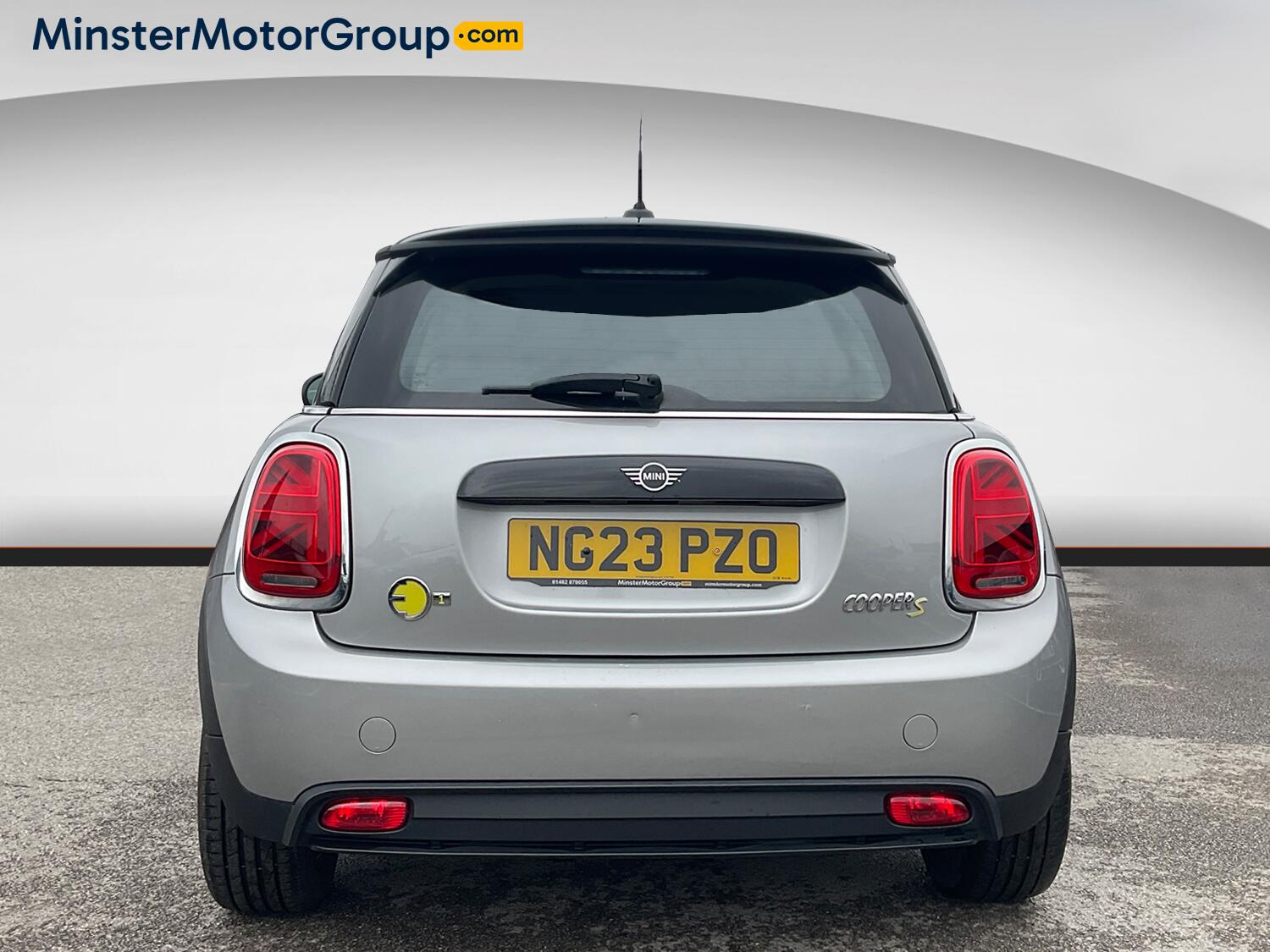 Mini Hatch view 3