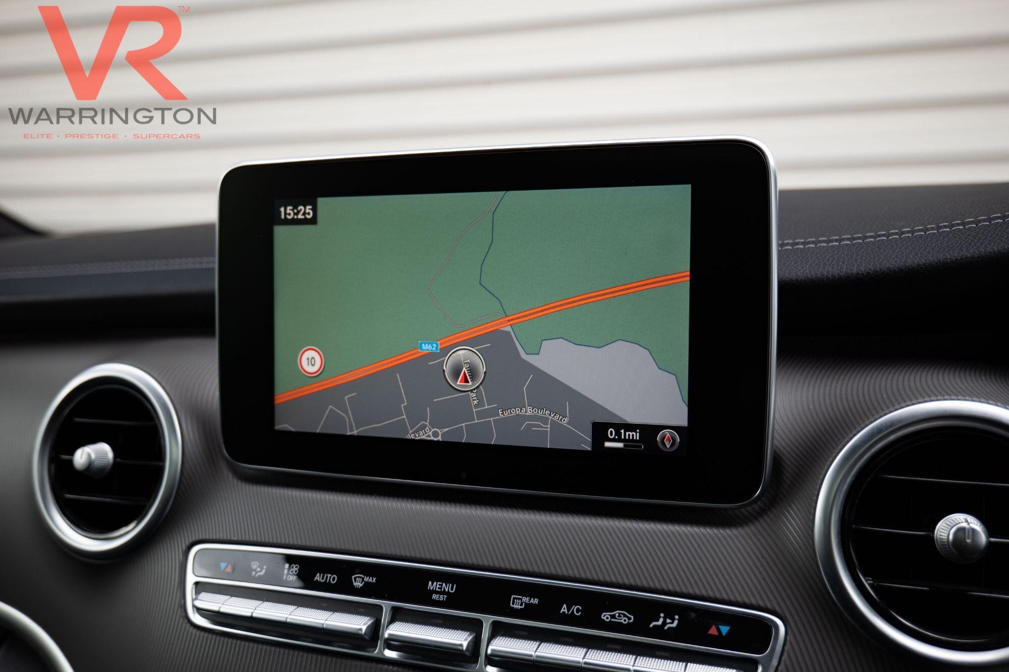 Mercedes-Benz V Class view 33