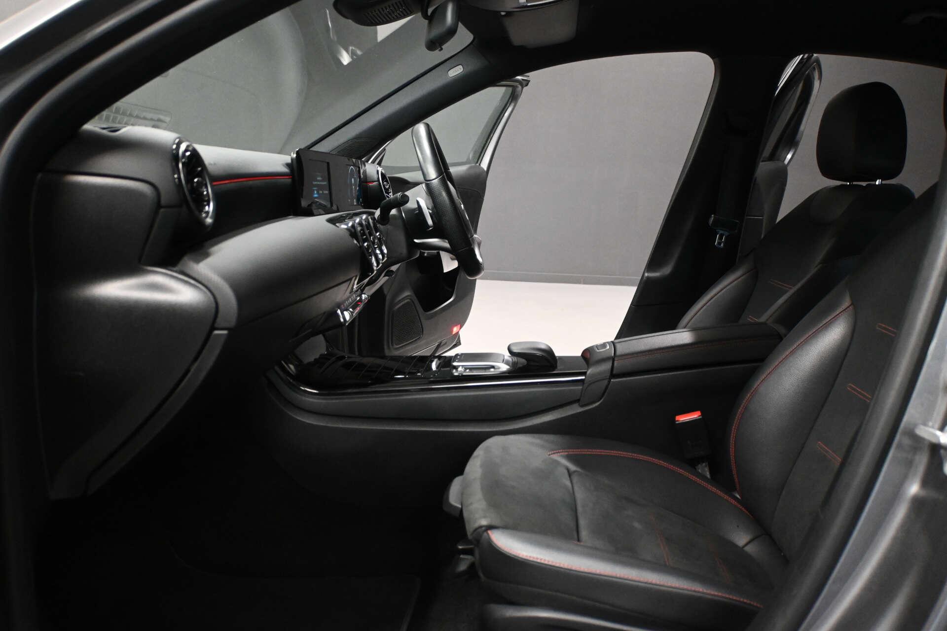 Mercedes-Benz A-Class view 35