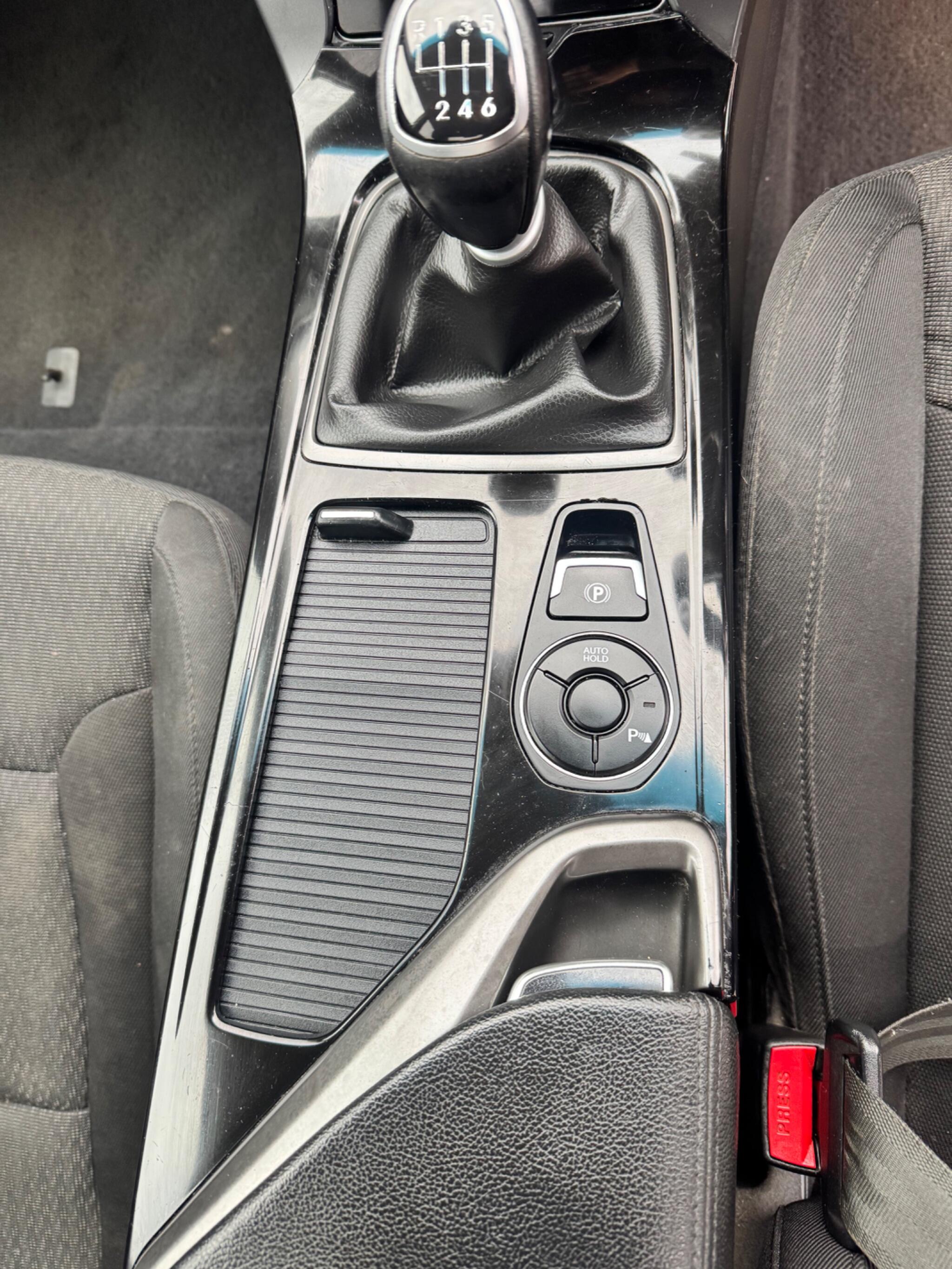 Hyundai i40 view 21
