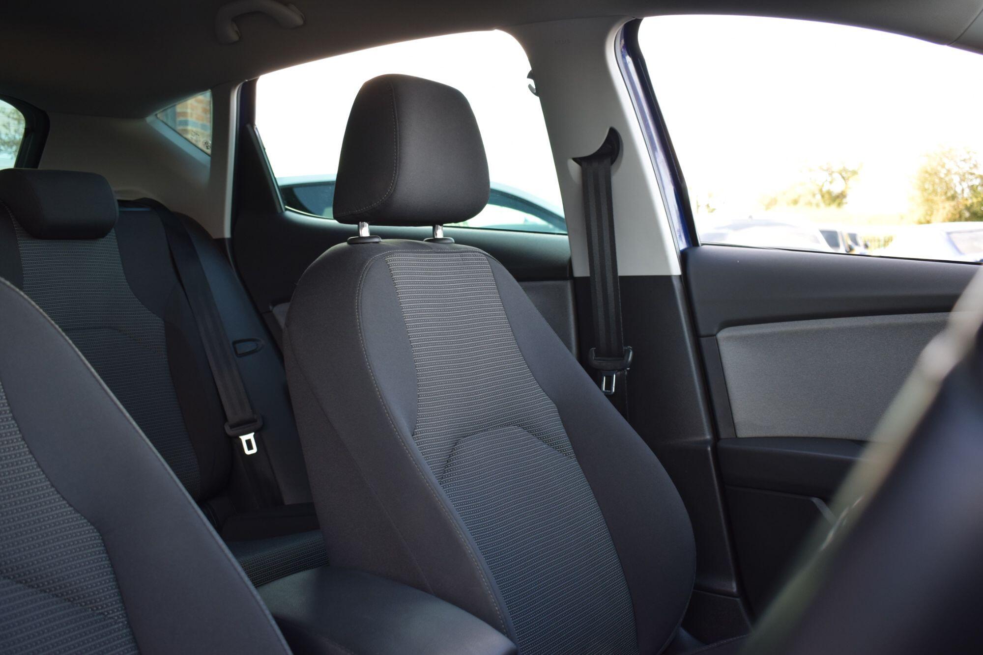 Seat Leon view 5
