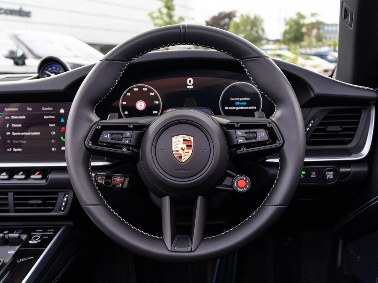 Porsche 911 view 19