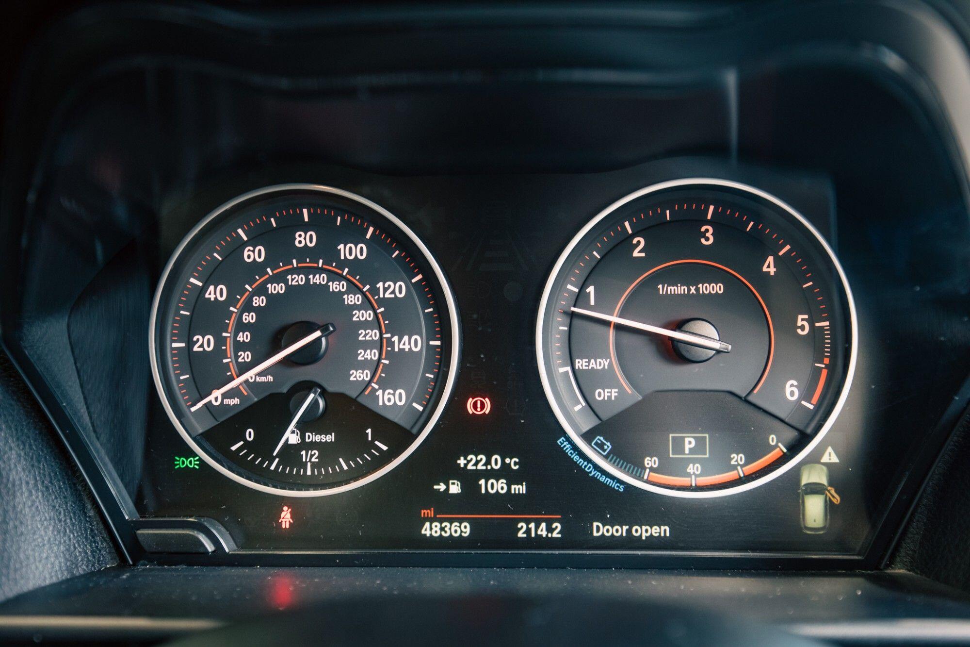BMW 1 Series view 16