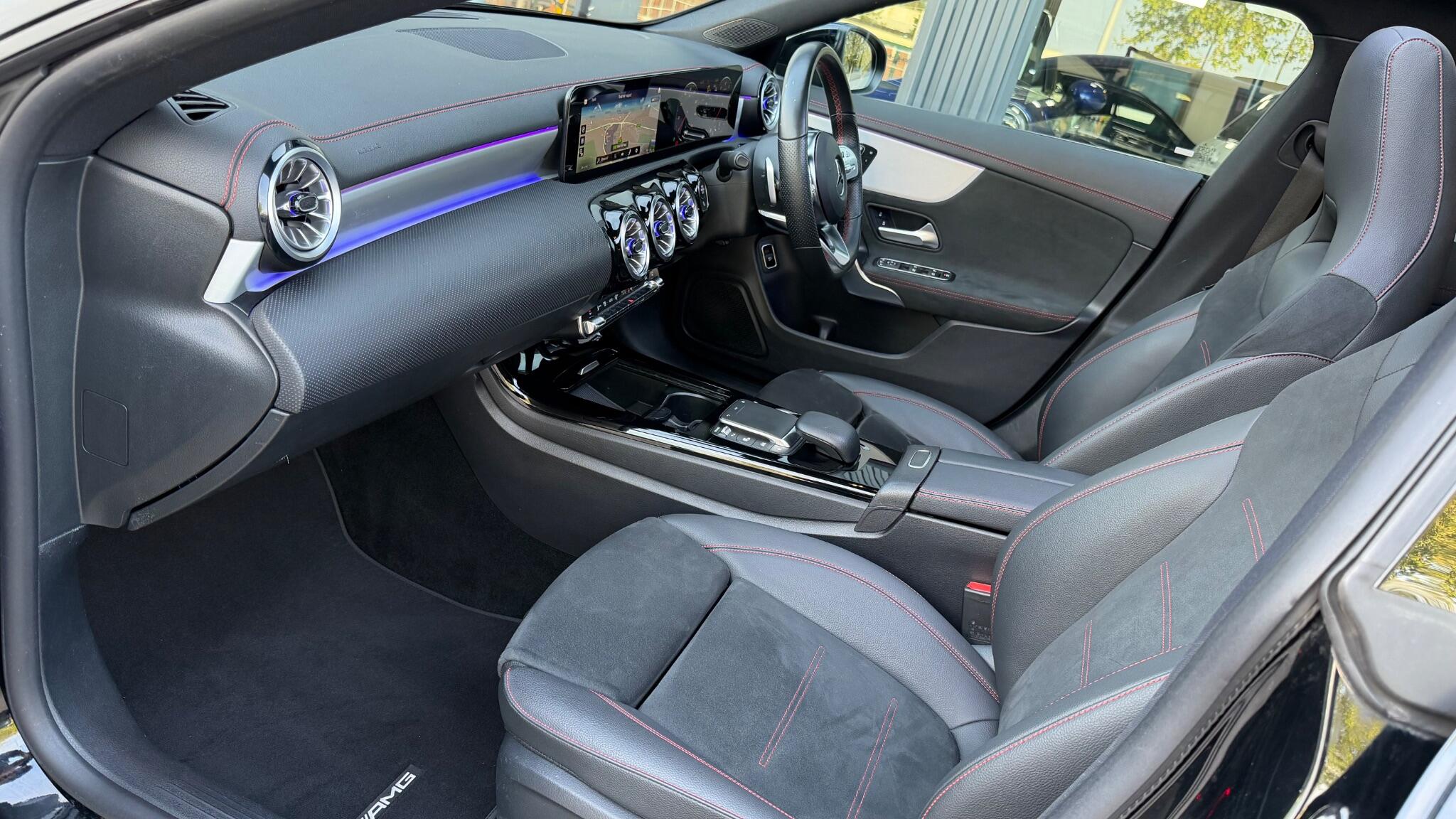Mercedes-Benz Cla view 16
