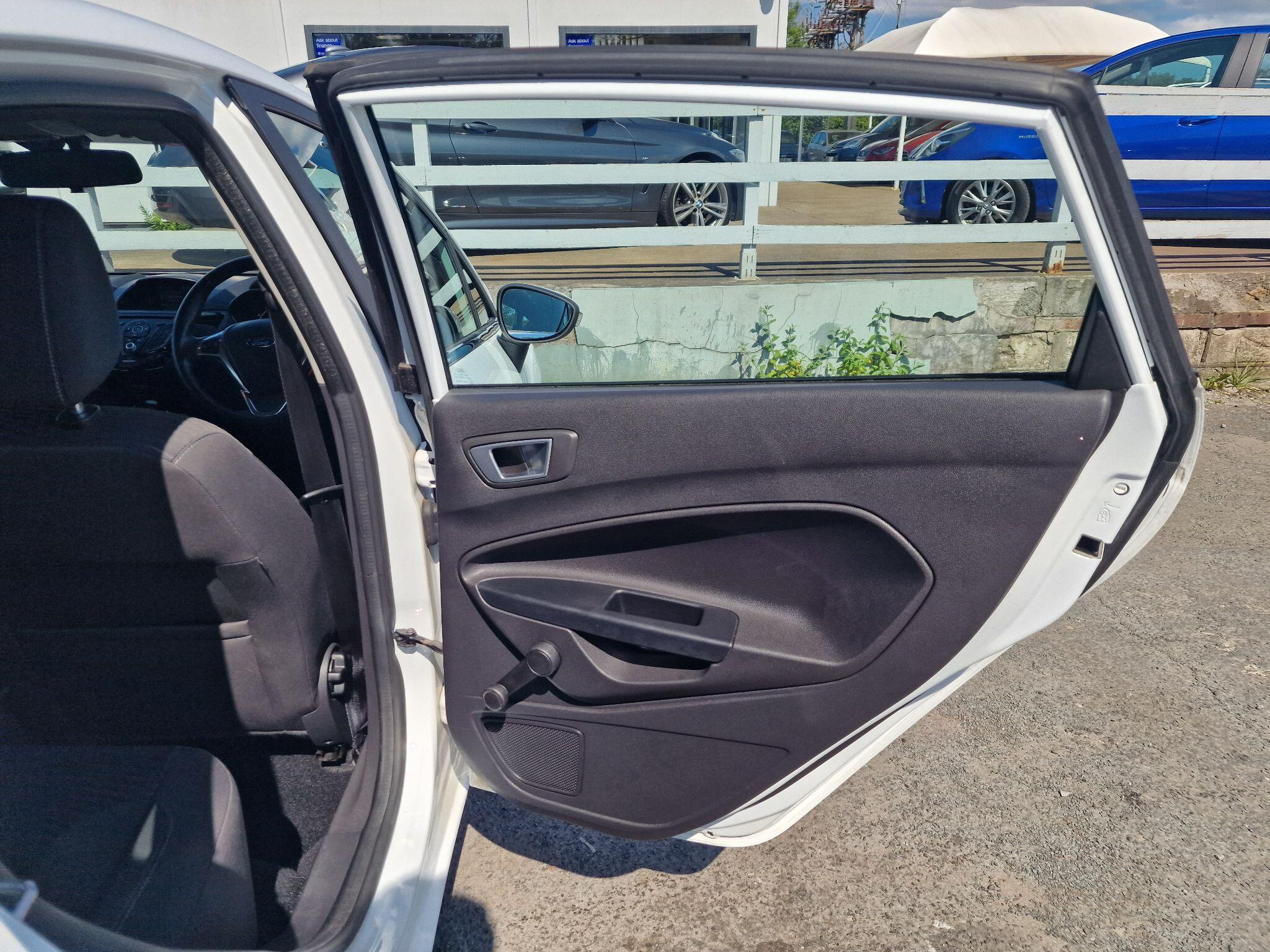 Ford Fiesta view 46