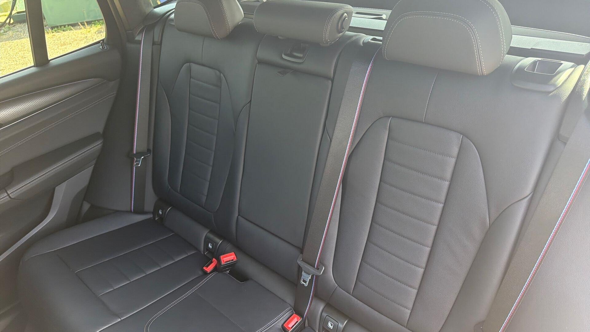 BMW X3 view 12
