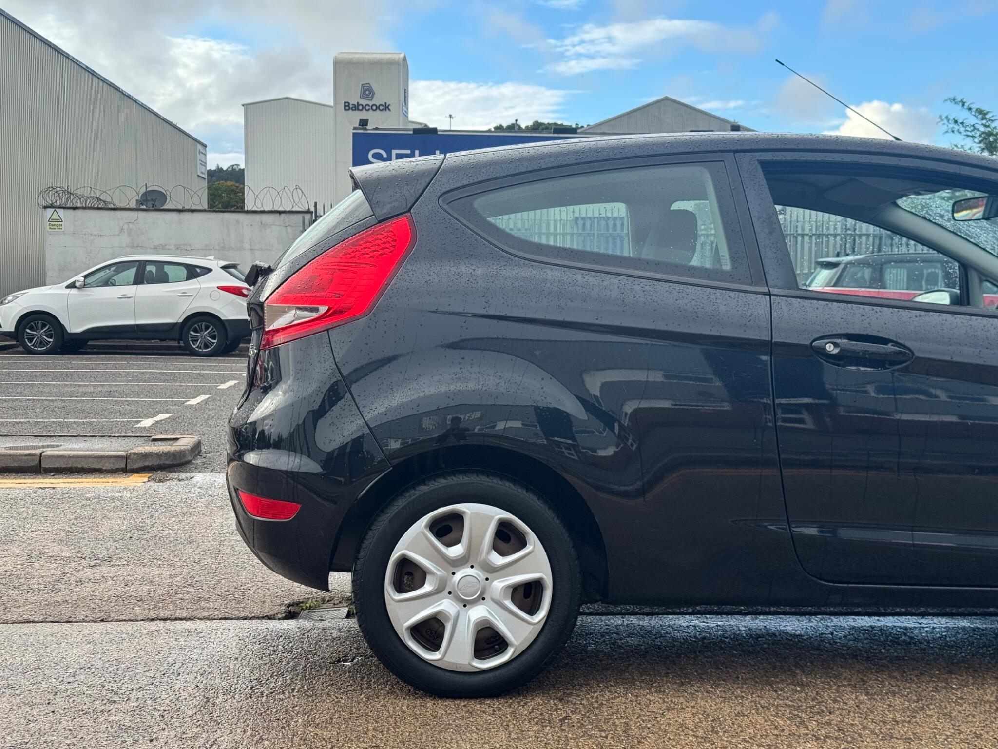 Ford Fiesta view 45