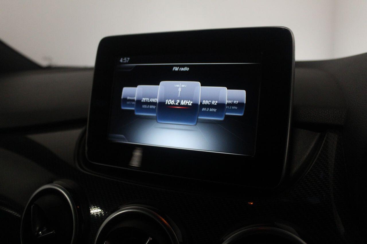 Mercedes-Benz B-Class view 31