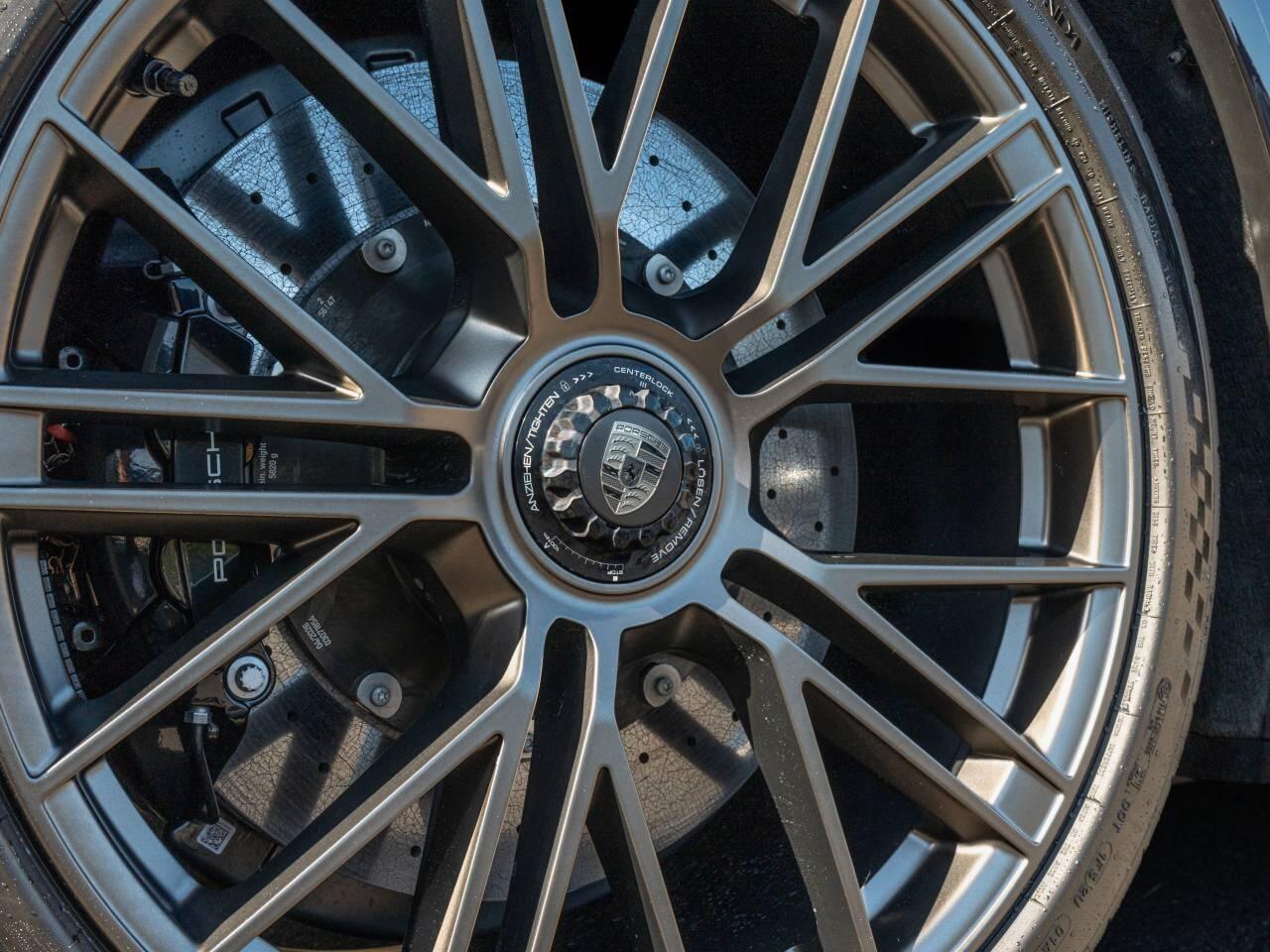 Porsche Panamera view 20