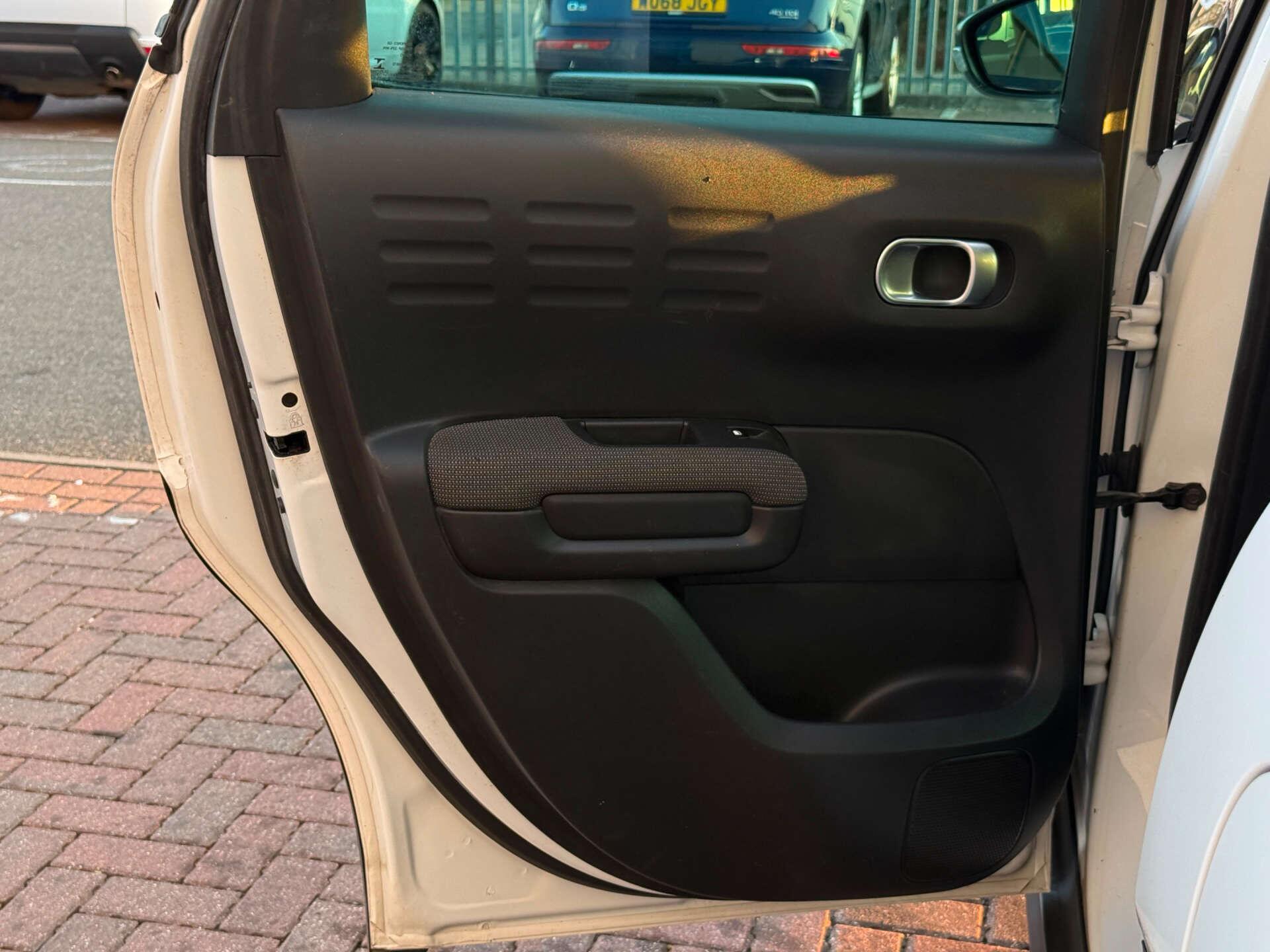 Citroen C3 Aircross view 35