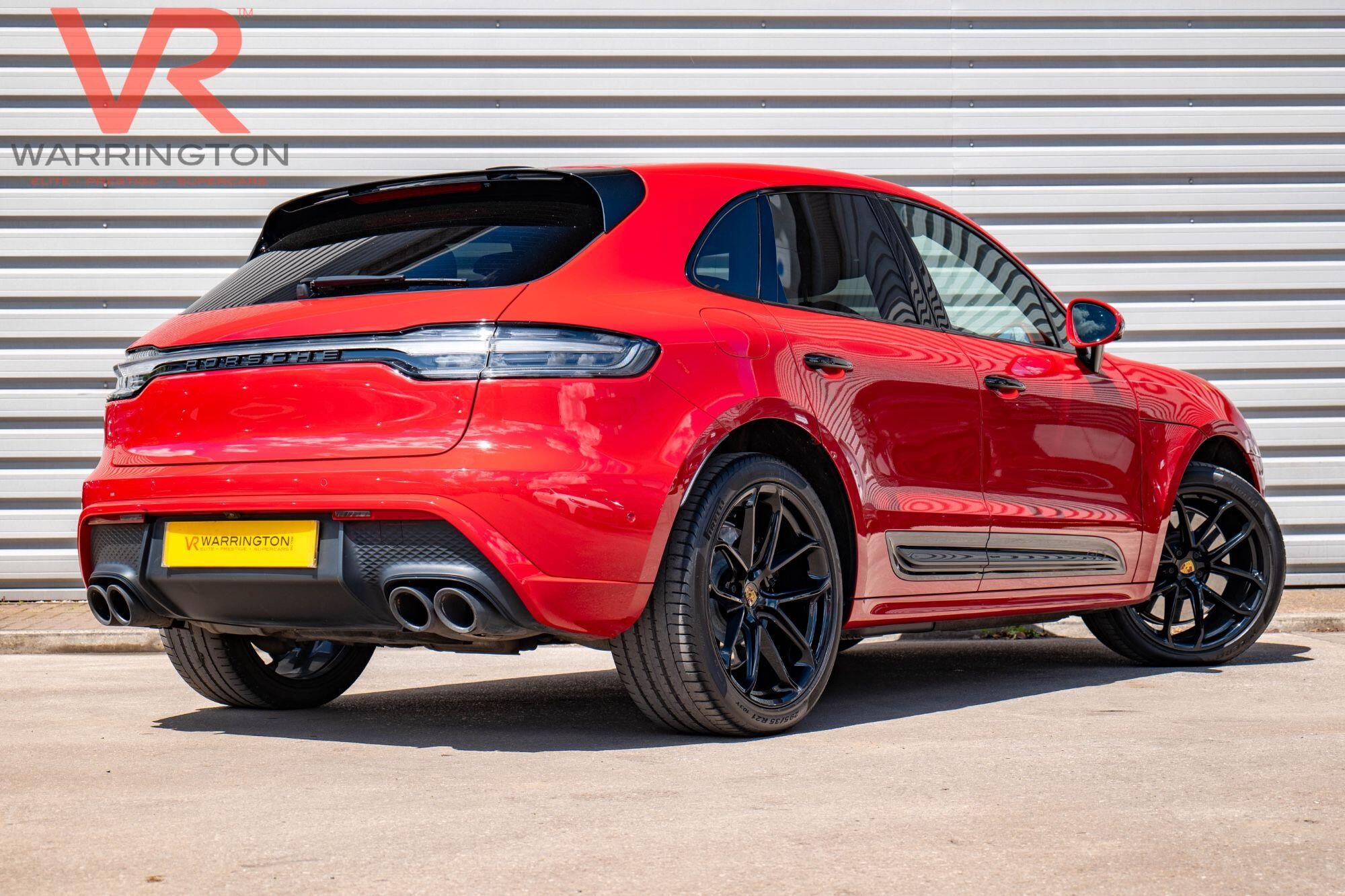 Porsche Macan view 22