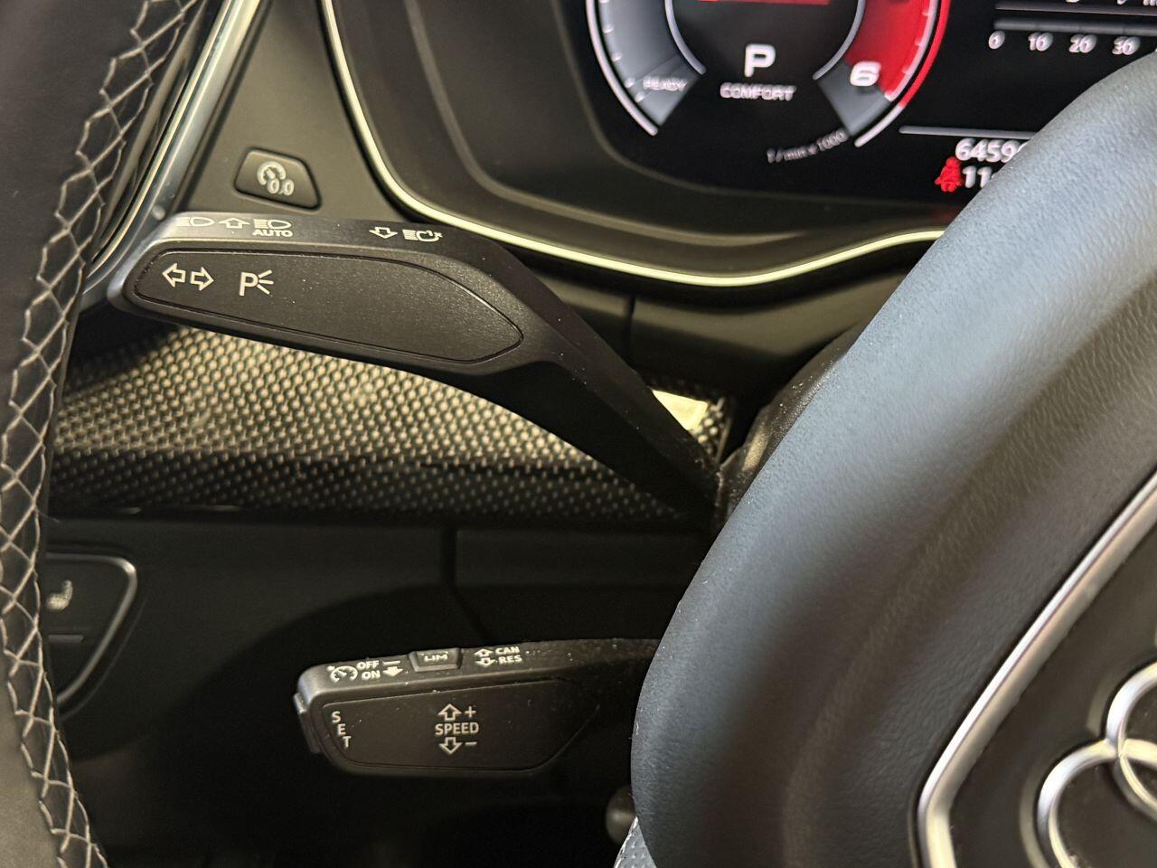 Audi SQ5 view 41