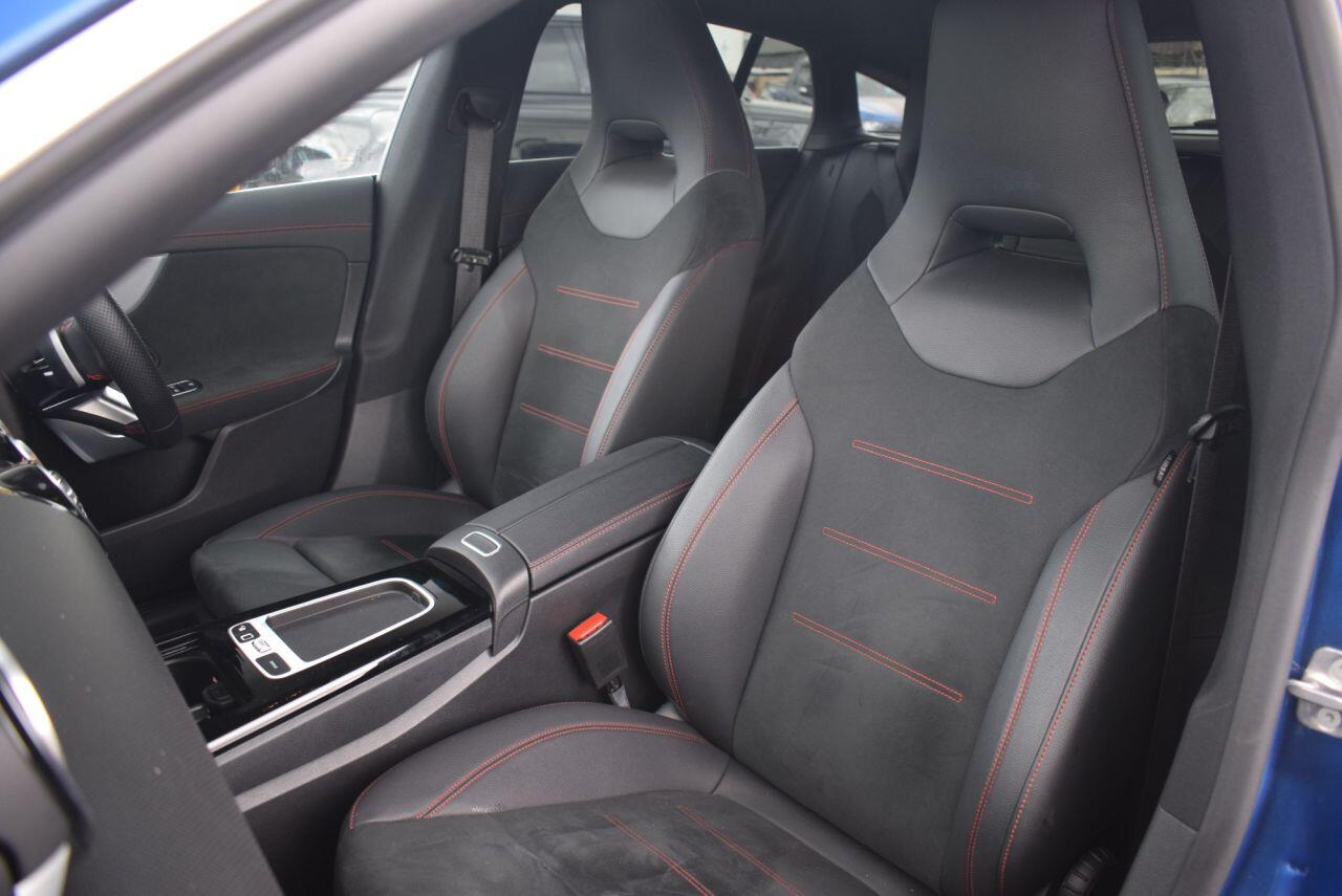 Mercedes-Benz Cla view 3