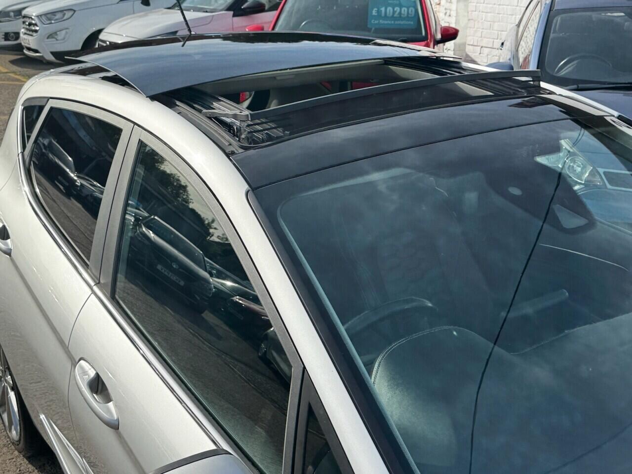 Ford Fiesta view 37