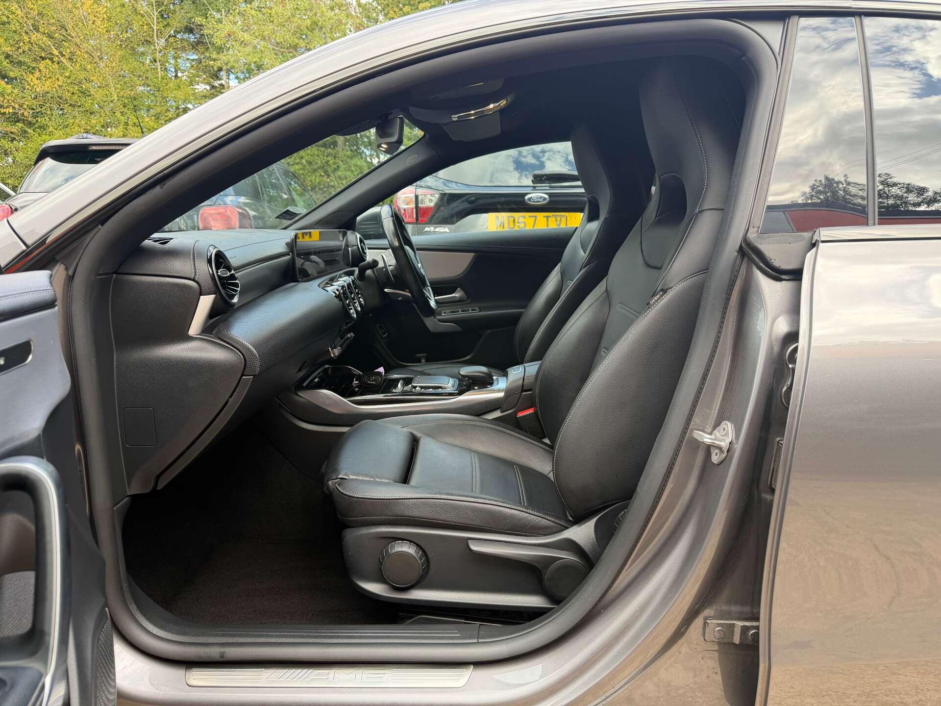 Mercedes-Benz Cla view 37