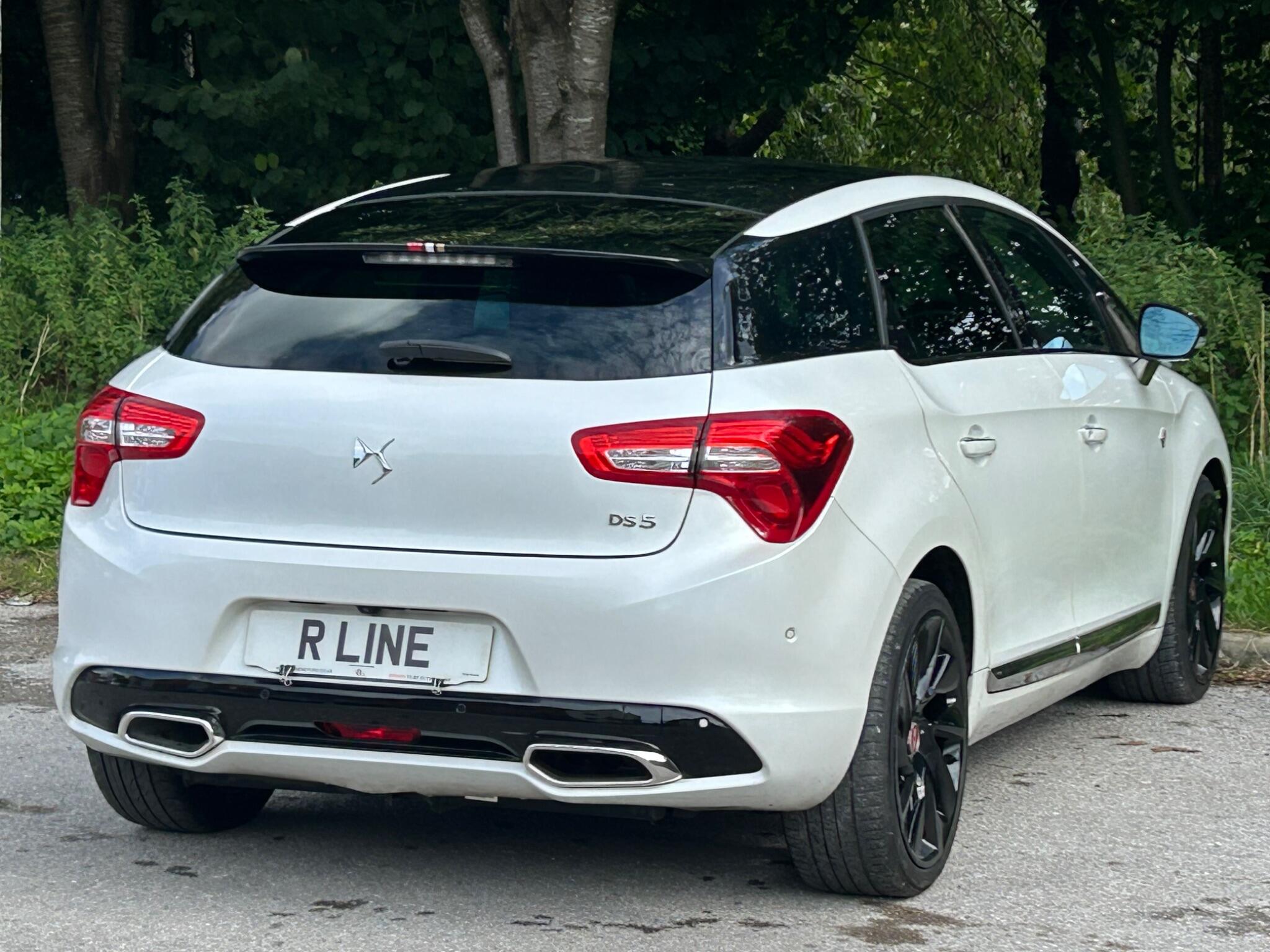 DS Automobiles DS 5 view 8