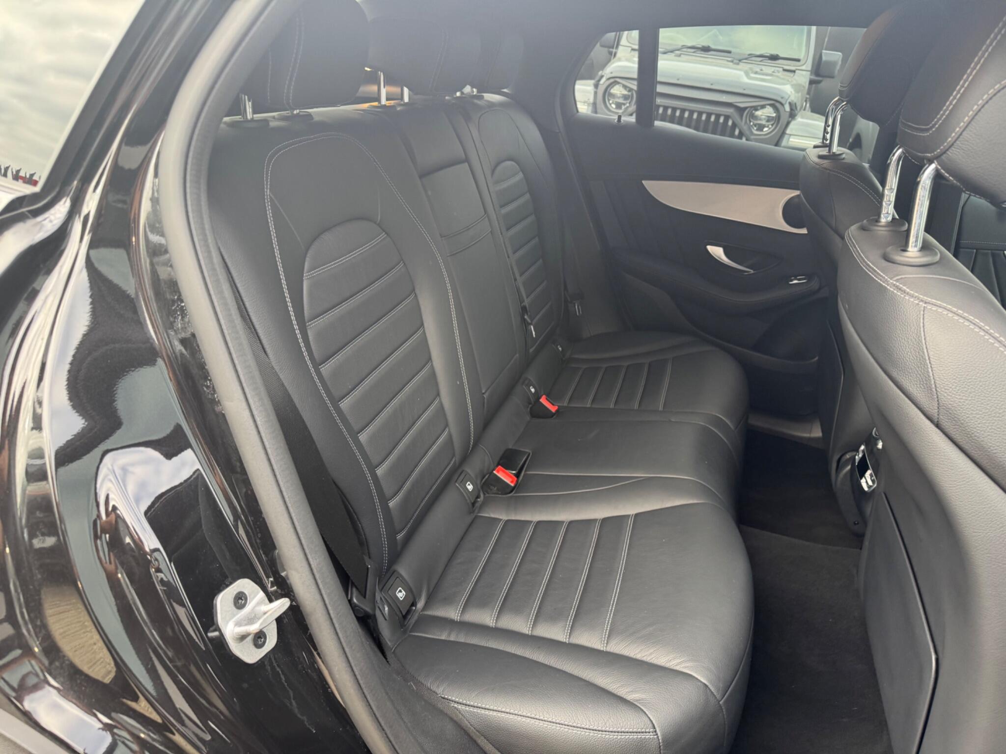 Mercedes-Benz GLC view 17