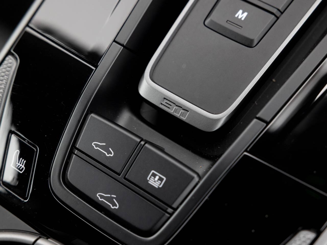 Porsche 911 view 51