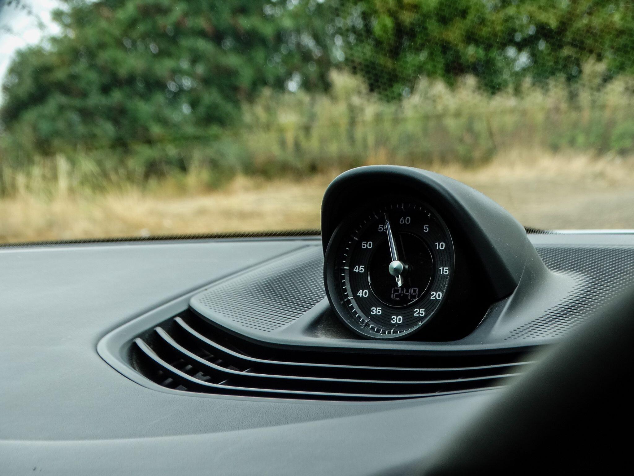 Porsche Taycan view 23