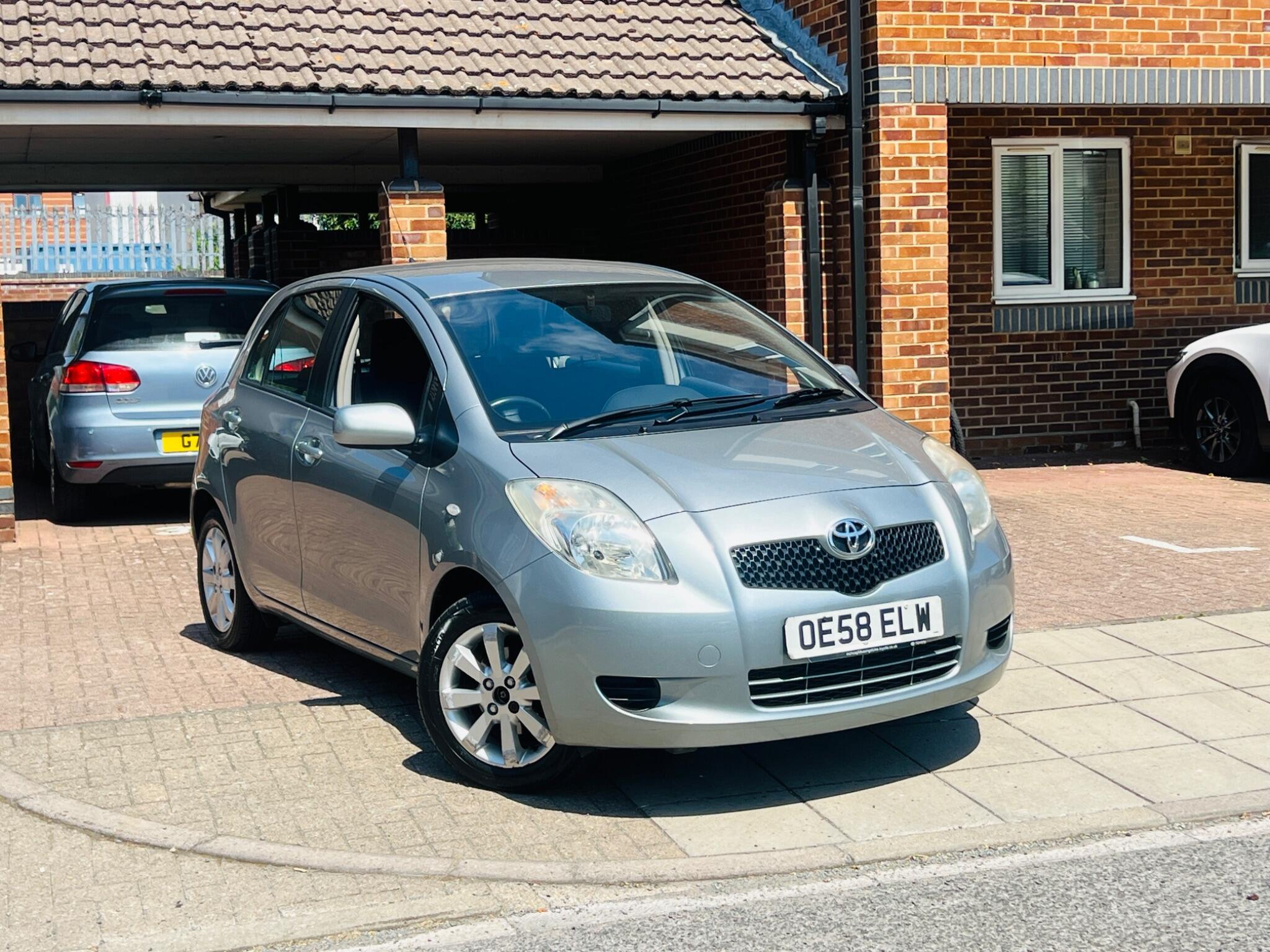 Toyota Yaris view 11