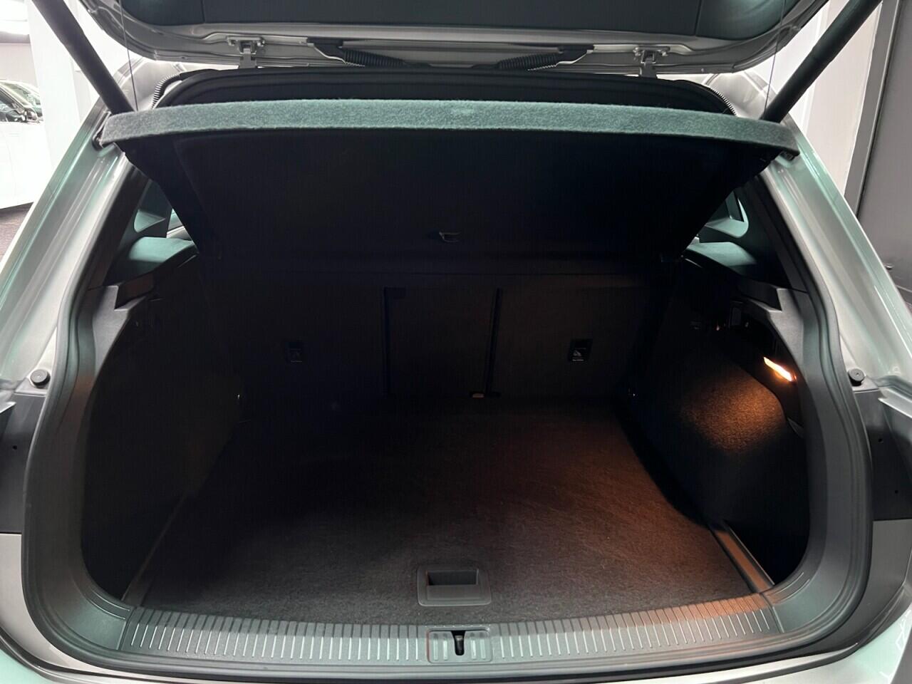 Volkswagen Tiguan view 49
