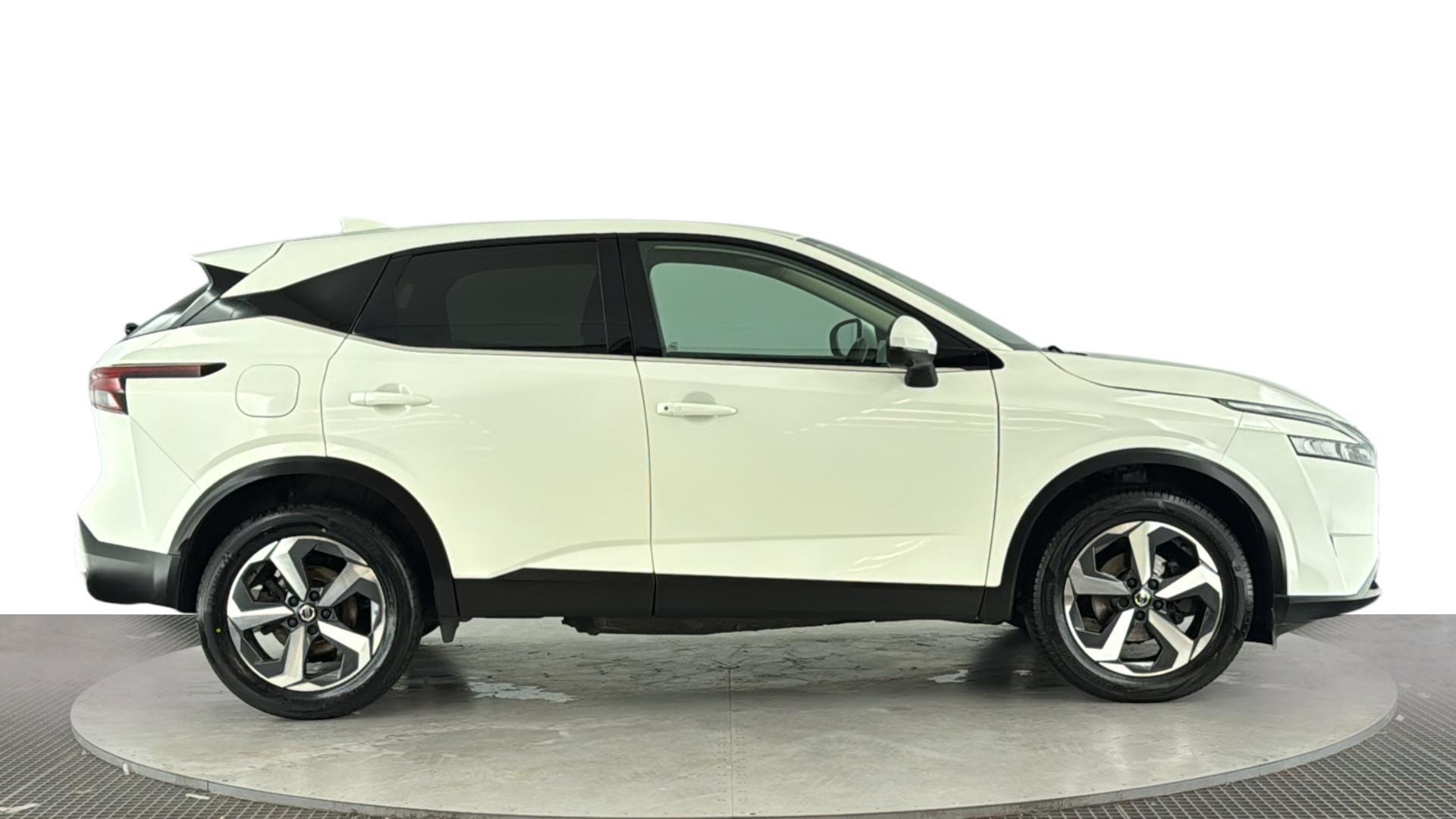 Nissan Qashqai view 3