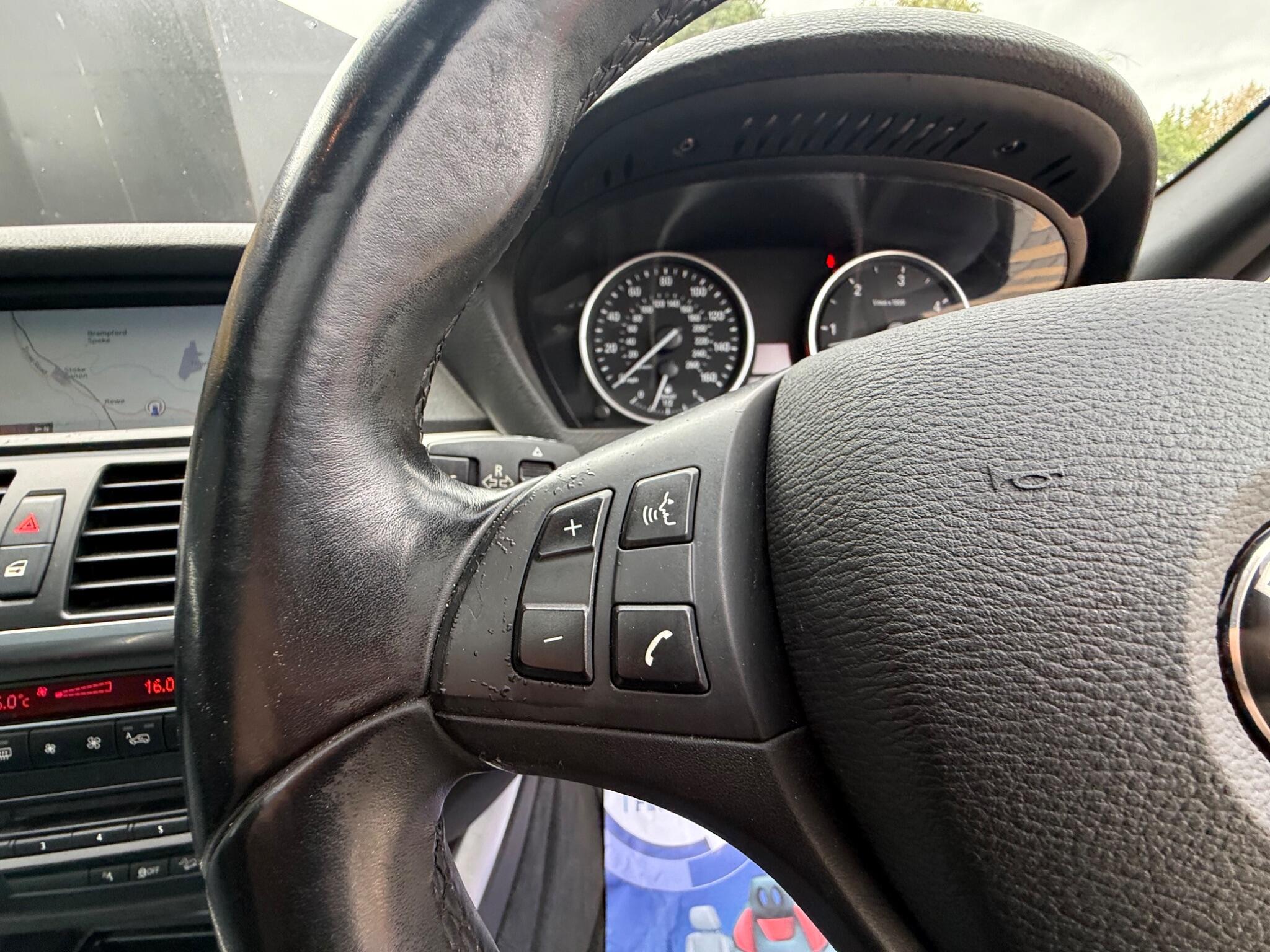 BMW X5 view 32