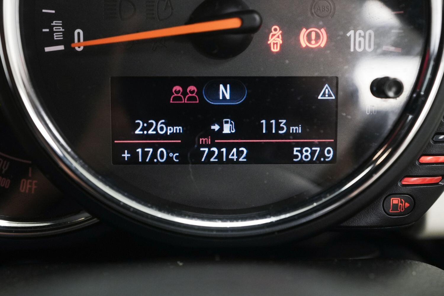 Mini Hatch view 21