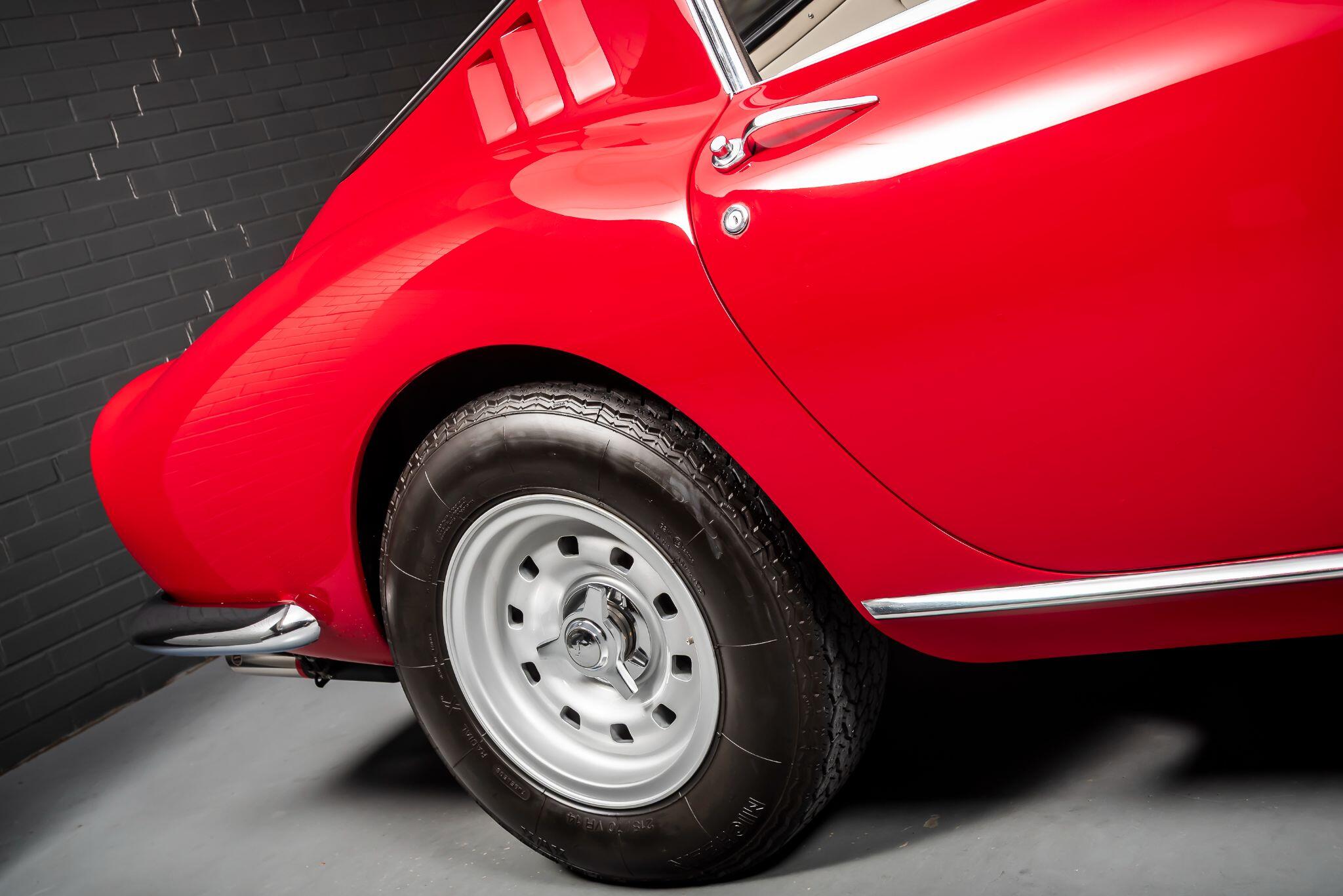 Ferrari 275 view 30