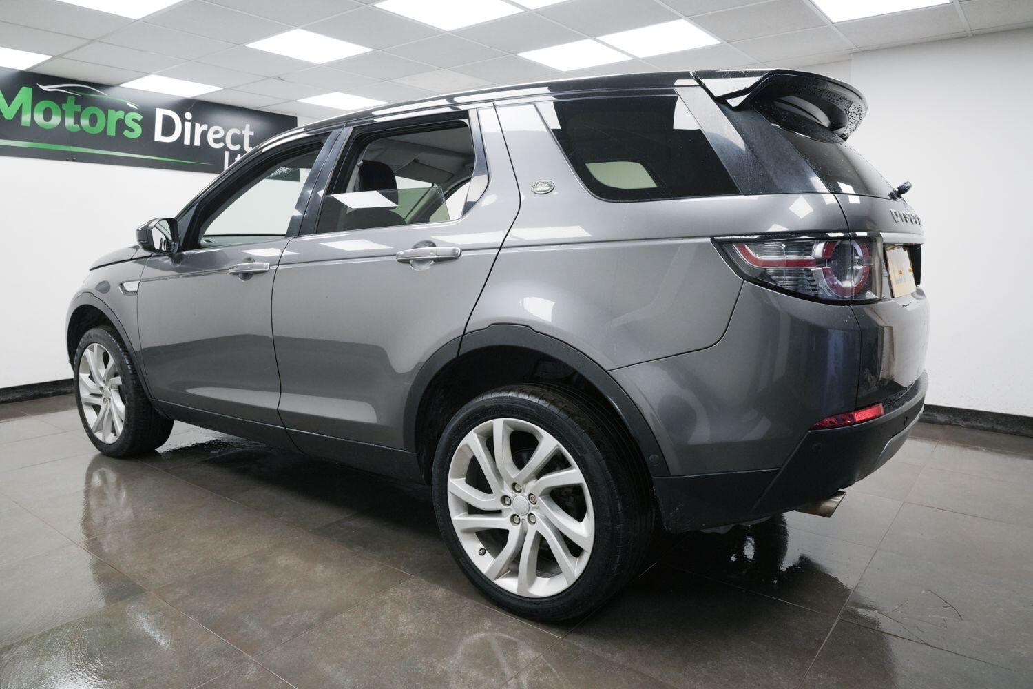 Land Rover Discovery Sport view 6