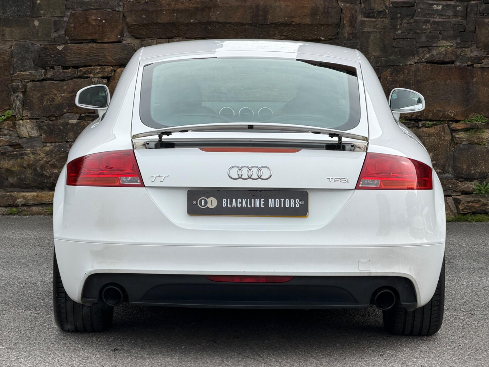 Audi TT view 6