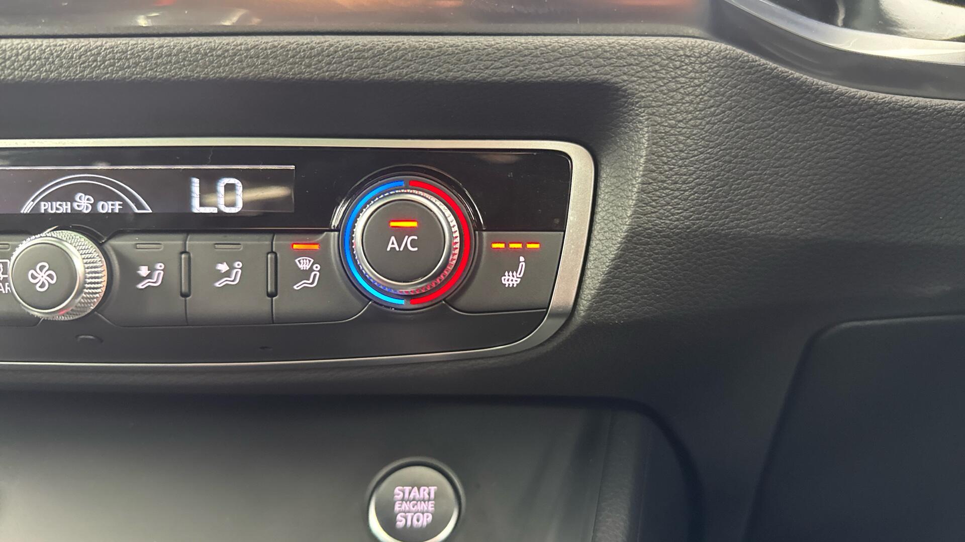 Audi Q3 view 41
