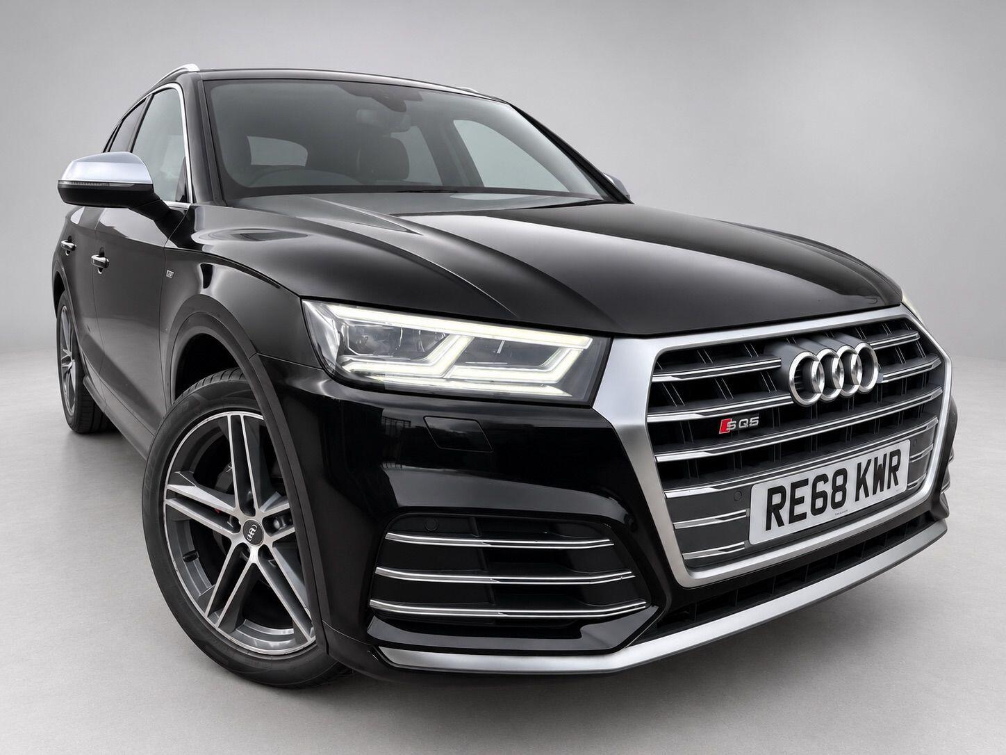 Audi SQ5 view 5
