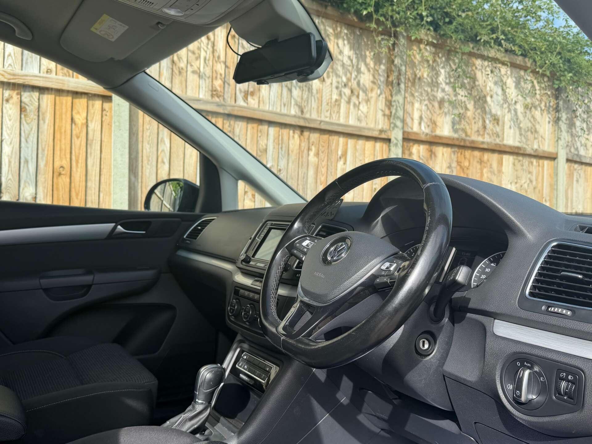 Volkswagen Sharan view 26