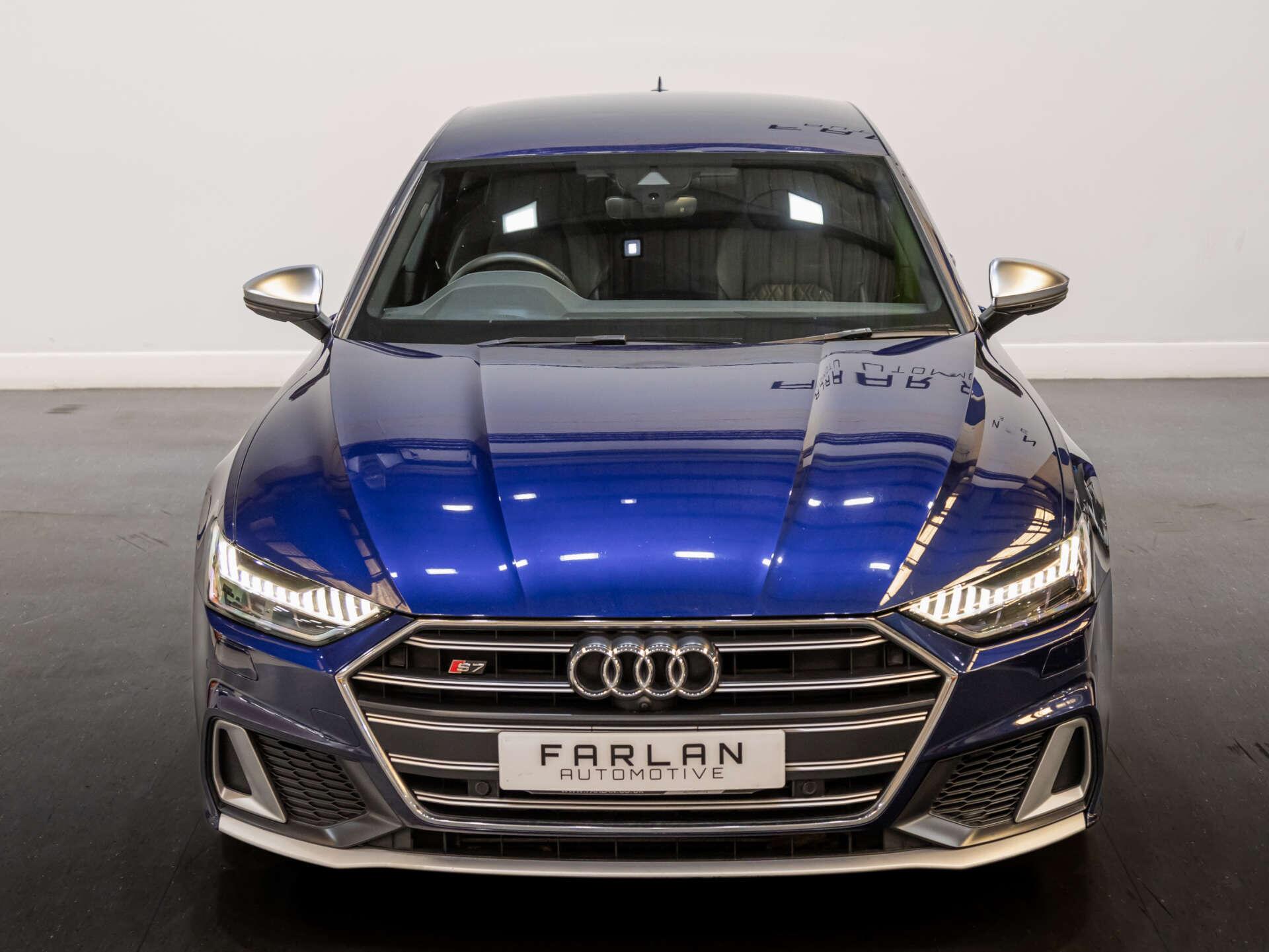 Audi S7 view 14