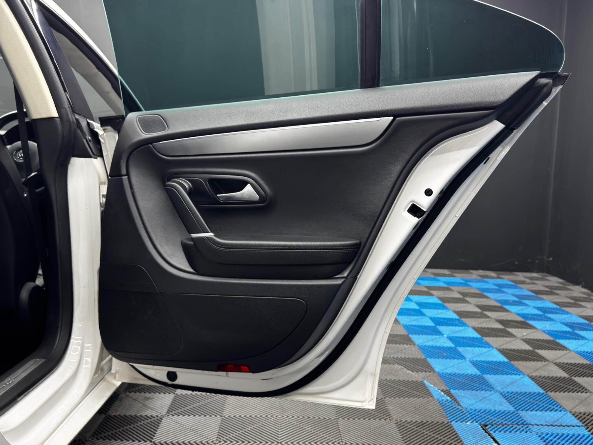Volkswagen CC view 41